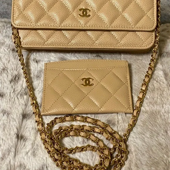 NWT CHANEL CARD HOLDER - Picture 13 of 15